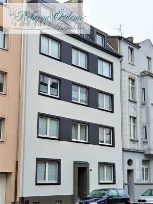 Große Wohnung im DG zentral in Duissern!