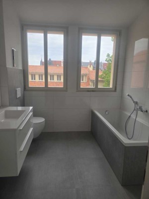 Traumhafte 3 Raum Wohnung warte auf Sie !