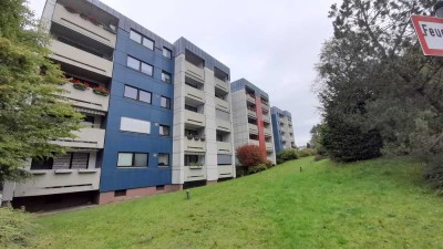 Schöne 3,5 Zimmer Wohnung mit guter Raumaufteilung in Nürnberg-Erlenstegen