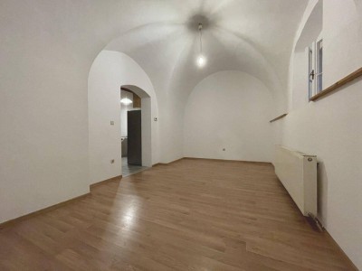 2 - Zimmer Wohnung mit nostalgischem Flair inkl. Heizkostenpauschale