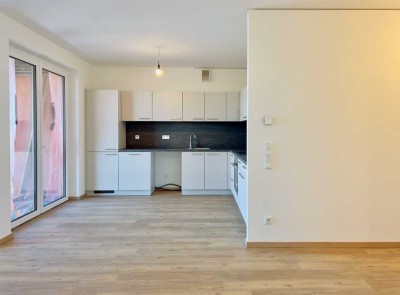 Hannover Kronsrode Neubau: Einbauküche, Loggia, Fußbodenhzg, Lift, Tiefgarage, Keller etc.