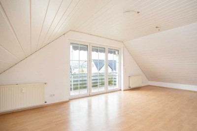 Schöne Dachgeschosswohnung in ruhiger Wohnlage zu vermieten