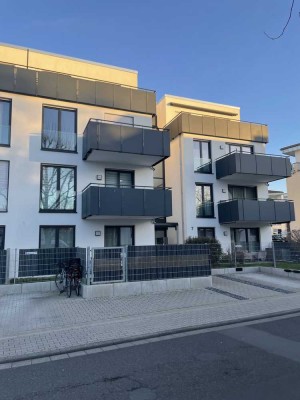 Stilvolle, neuwertige 3-Zimmer-Maisonette Wohnung  mit Balkon, Terrasse und Einbauküche