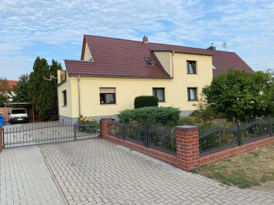 Modernisiert und vielseitig nutzbar - mit großem Garten
