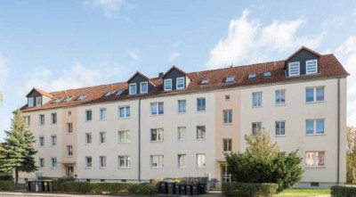 Leipzig-Böhlen: 2 Zi. mit Stellpl./Wohnküche/Wanne/20 Min. bis Leipzig Hbf  (S-Bahn) / Ruhige Lage