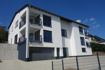 2-Zimmer-Neubau-Wohnung mit Einbauküche, Tiefgaragenplatz und Loggia!