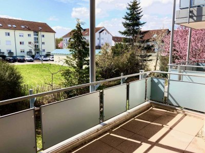 Exklusive, modernisierte 2-Zimmer-Wohnung mit Balkon und Einbauküche in Böblingen