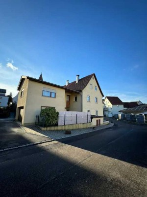 Zweifamilienhaus – Wohnensemble mit Ausbaupotenzial in Bretzfeld-Unterheimbach