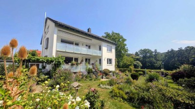 Exklusive Wohnung in Top-Lage mit moderner Einbauküche & umweltfreundlicher Solarthermieanlage