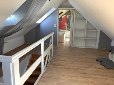 Stilvolle 2 Raumwohnung im Dachgeschoss