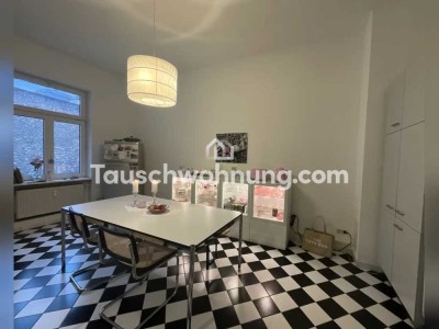 Tauschwohnung: Zentrale Altbauwohnung mit schöner Wohnküche