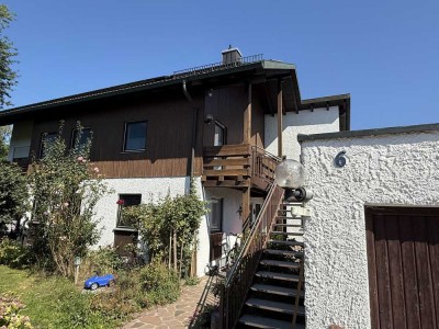 Helle, gepflegte 3/4Zi-Wohnung (87m2), ruhige Lage IN-Süd, auf drei Ebenen, ab sofort