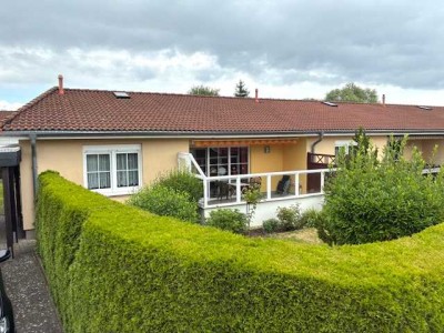 Gepflegtes Reihenendhaus im Bungalowstil (barrierefrei) mit Südterrasse und Carport