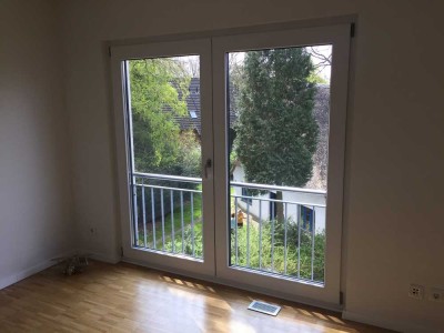 Attraktive 3-Zimmer Dachgeschosswohnung mit Balkon in Hamburg-Rissen