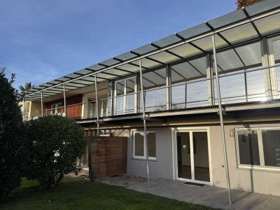 Halbhöhenlage - Gepflegte, helle 2-Zimmer-Terrassenwohnung mit Garten in Esslingen am Neckar