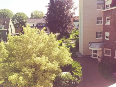Gepflegte 3-Zimmer-Wohnung mit großem Süd-Balkon und Einbauküche in Mülheim an der Ruhr