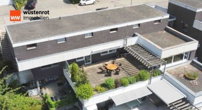 Traumhafter Ausblick! Terrassenwohnung/ Penthouse mit 2 Garagen und 2 separaten Eingängen