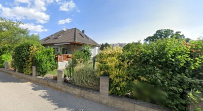 Großzügiges Einfamilienhaus mit 5 Zimmer inkl. Pool und schönen Garten auf ca. 670 m² Grund!