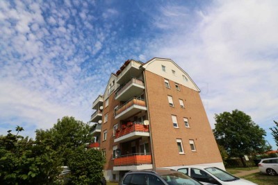 Frei ab sofort!  Weißsandt Gölzau!!! 3 Zimmer mit Balkon! 2. Obergeschoss!