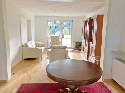 Schöne Wohnung im Musikantenviertel mit zwei Balkonen im 3-Familienhaus auch teil- oder vollmöbliert