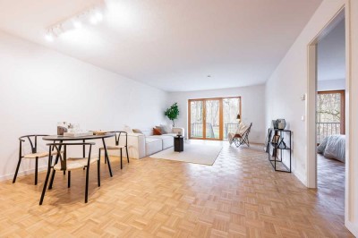 Traumhafte Lage: Schöne, ruhige 2- Zimmer-Wohnung in Waldrandlage! Mit Balkon und Gartenzugang!