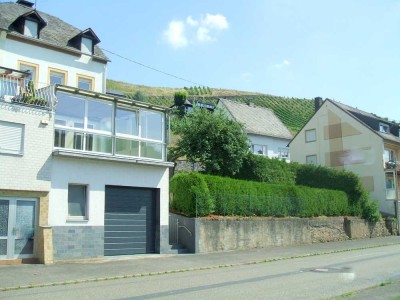 **UNVERBAUBARER MOSELBLICK** Charmantes Wohnhaus mit Wintergarten +Garten/Baugrundstück in Top-Lage