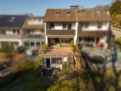 FAMILIENHAUS mit schönem Südgarten & Waldgrundstück