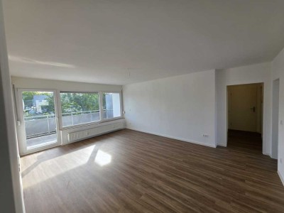 Moderne 4-Zimmer-Wohnung mit Balkon in Top-Citylage