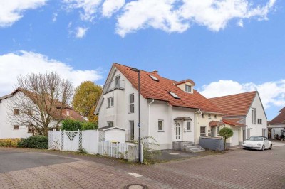 Ihr neues Zuhause in Bad Vilbel - Charmante Doppelhaushälfte mit Garten, Kamin und Familienpotenzial
