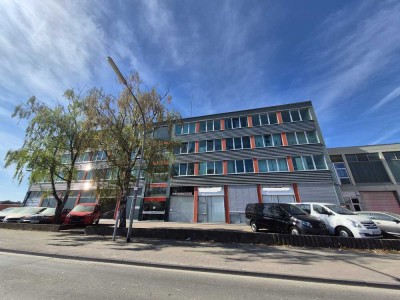Helle 2-Zimmer Wohnung und großer Wohnküche in Köln-Poll/Gremberg