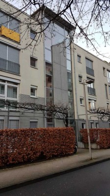 Lichtdurchflutete und großzügige 4 ZKB Wohnung im Herzen von Heidelberg