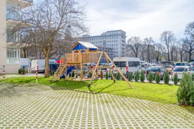 Attraktive Altbauwohnung mit Balkon in Friedrichshain Mitte