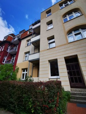 Frisch renovierte 2,5-Zimmer-Wohnung mit Charme am Blücherplatz