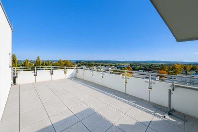 5 Zimmer Wohnung mit 136qm in MFH 2018 kernsaniert mit riesiger Aussichtsterrasse, EBK