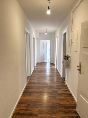 Schwabinger Traumlage - 5-Zimmer Wohnung im Dachgeschoss - WG geeignet - ab sofort frei!