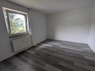 Schöne 3 1/2 Raumwohnung mit großem eigenen Garten