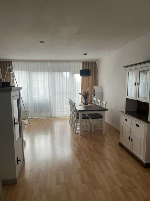 Attraktive 3-Zimmer-Wohnung mit Balkon und Einbauküche in Bremen