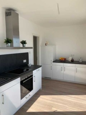* Traumhafte 3-Zimmer-Wohnung mit 3 Balkon !