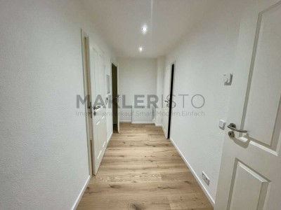 **Frisch Modernisierte 2-Zimmer-Wohnung mit Tageslichtbad & Balkon in Dresden-Leuben**