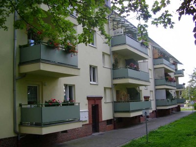 Balkonwohnung mit Tageslichtbad und guter Anbindung an den ÖPNV