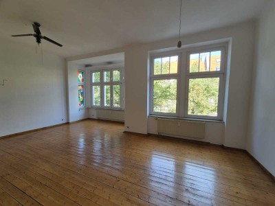 Lichtdurchflutete Altbauwohnung in der Kölner Südstadt