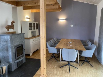 Außergewöhnliche 3,5 Zimmer-Maisonette-Wohnung sucht Mieter/-innen