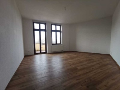 Ihr neues Zuhause wartet auf SIE !!! - Tageslichtbad, Balkon & große Wohnküche