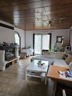 Haus im Grünen mit U-Bahn, S-Bahn, Straßenbahn, Pool und Sauna in exklusiver Privatstraße