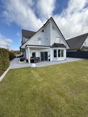 Luxuriöse Doppelhaushälfte mit Einliegerwohnung– 391qm² Gesamtfläche, Umbau flexibel