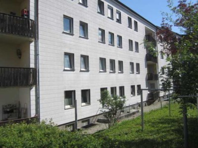 Renovierte 3 - Zimmer Wohnung mit Balkon in zentraler Lage!