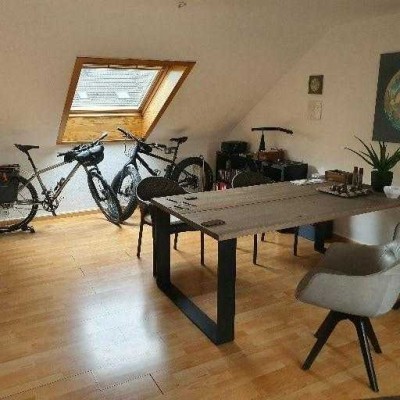 Helle Dachgeschoss-Wohnung in Gladbeck-Ost zu vermieten