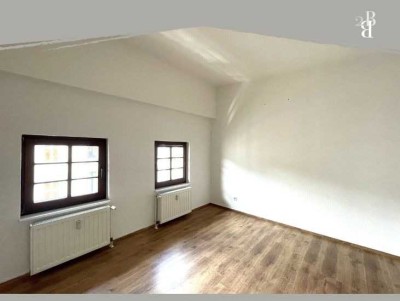 zentrale Dachgeschosswohnung - Optional mit EBK
