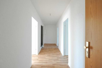 schick sanierte und helle 3 Zimmer mit Balkon ab 15.11.25