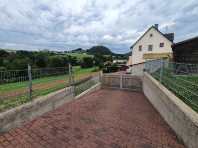 Niederdürenbach: Einfamilienhaus mit gr. Garten und Garage/ Nähe Niederzissen, Kr. Ahrweiler